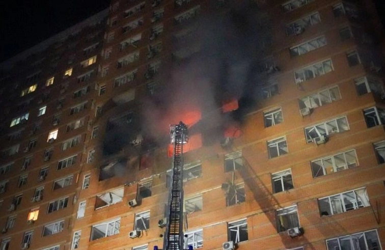 Dron pogodio neboder u Odesi. Poginuo bračni par